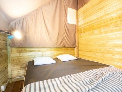 Tente en toile et en bois 4 personnes - Lodge PINSON 4 personnes
