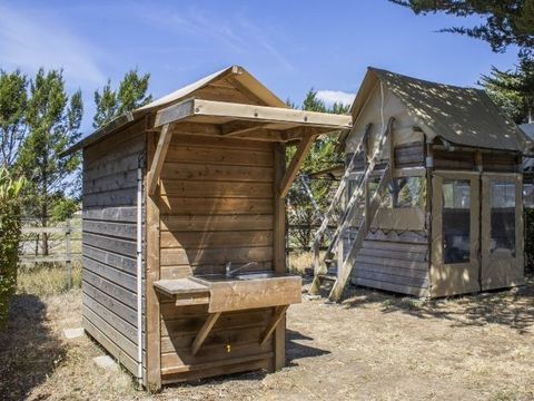 Tente en toile et en bois 2 personnes - Lodge ECHASSE 2 personnes