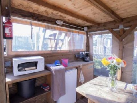TENTE TOILE ET BOIS 2 personnes - Lodge ECHASSE 2 personnes