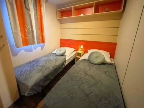 MOBILHOME 4 personnes -  familial standard