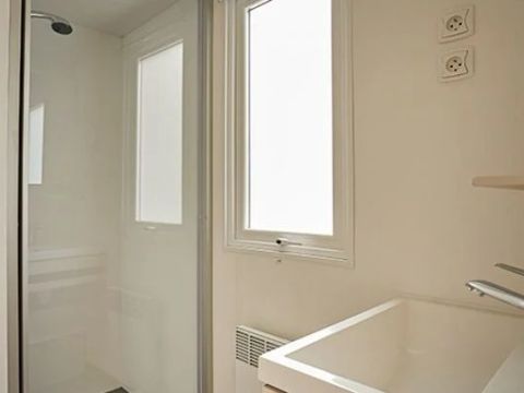 Mobilhome 6 personnes - Comfort | 3 Ch. | 6 Pers. | Terrasse surélevée | TV