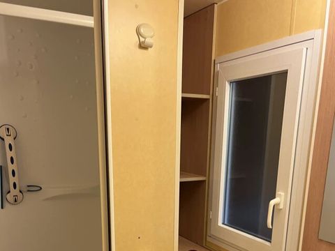 Mobilhome 1/3 personnes - Standard 23.4m² - 2 chambres - Terrasse couverte 10m² - TV