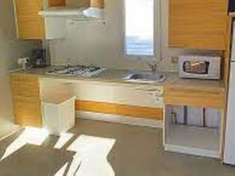 Mobilhome 6 personnes - Standard - PMR 30m² - 2 chambres - Terrasse 20m² - TV 1 pers
