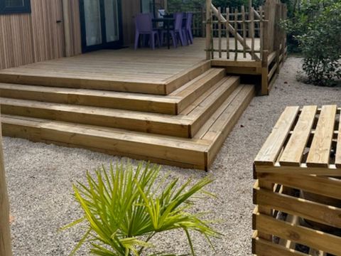 MOBILHOME 4 personnes - Mobil-home Premium 30m² 2 chambres + terrasse semi-couverte 24m² - TV - Clim 2/4 pers