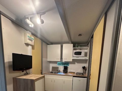 Chalet 2/4 personnes - Confort 27m² - 2 chambres - Terrasse couverte 7m² - TV