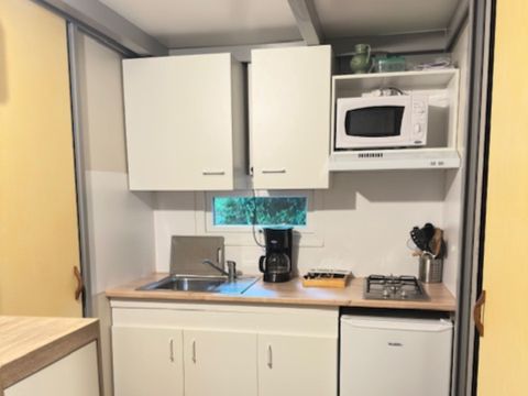 Chalet 2/4 personnes - Confort 27m² - 2 chambres - Terrasse couverte 7m² - TV