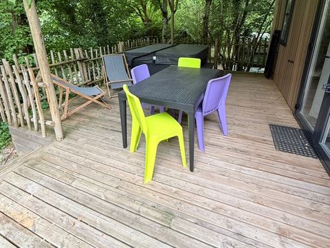 MOBILHOME 4 personnes - Mobil-home Premium 30m² 2 chambres + terrasse 25m² - TV - Clim - Spa 1/4 pers