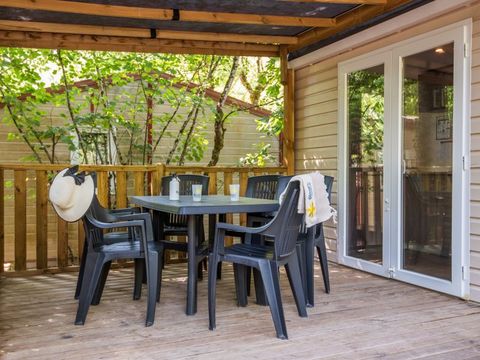 Mobilhome 6 personnes - Confort 28 m² – Terrasse couverte – Idéal pour les familles