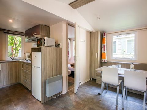Mobilhome 6 personnes - Confort 28 m² – Terrasse couverte – Idéal pour les familles