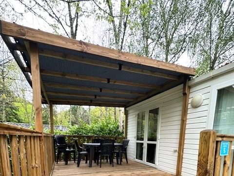 MOBILHOME 6 personnes - Mobil-home Confort 28m² 2 chambres + terrasse couverte 13.5m² - TV 4/6 pers