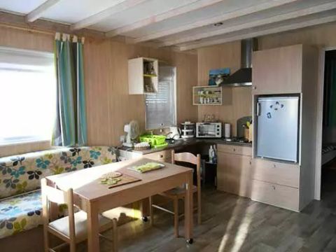 MOBILHOME 4 personnes - Chalet PMR Cosy 3 Pièces 4 Personnes + TV MOBILHOME 4 personnes - Chalet PMR Cosy 3 Pièces 4 Personnes + TV