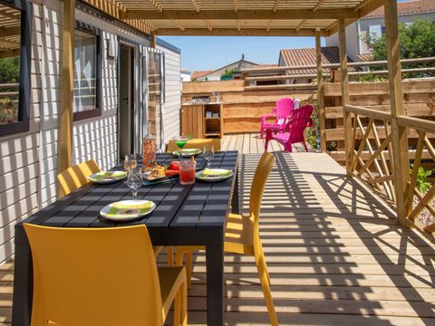 Mobilhome 4 personnes - COTTAGE - LUXE DES DINOS - 2 chambres - SPA