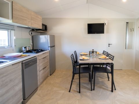 Mobilhome 4 personnes - COTTAGE - LUXE DES DINOS - 2 chambres - SPA