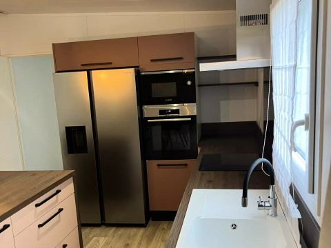 MOBILHOME 5 personnes - Cottage 4 Pièces 6 Personnes (5 adultes et 1 bébé) + TV