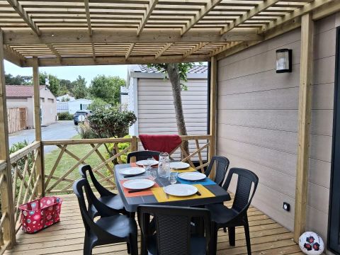 MOBILHOME 5 personnes - Cottage 4 Pièces 6 Personnes (5 adultes et 1 bébé) + TV