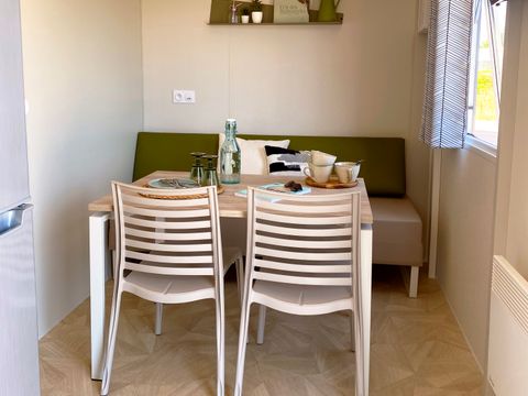 MOBILHOME 6 personnes - COTTAGE LUXE LA TRIBU 3ch - SPA 6 pers