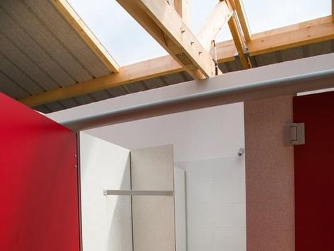 Emplacement - Offre spéciale sur aire de Camping-car /court-séjour: Emplacement/nuit comprenant 2 pers+elect10A