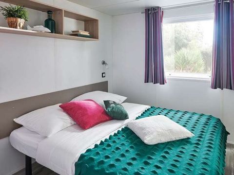 Mobilhome 10 personnes - 4 chambres - 2 SDB