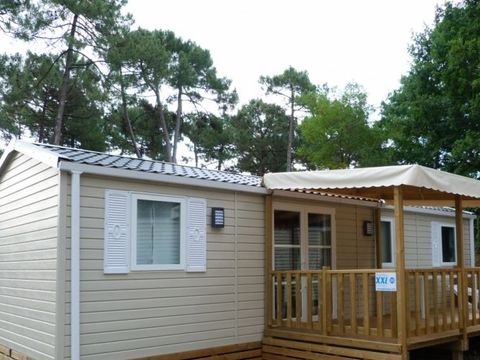 Mobilhome 10 personnes - 4 chambres - 2 SDB