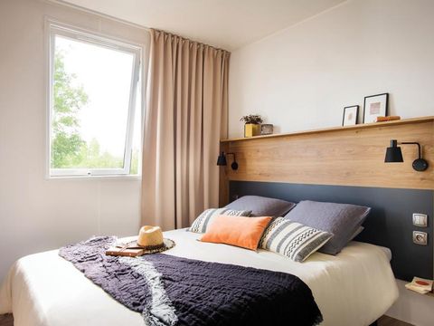 MOBILHOME 4 personnes - Mobilhome PENDRUC Premium 30m² - 2 chambres / terrasse couverte + TV + LV + Draps 4 pers