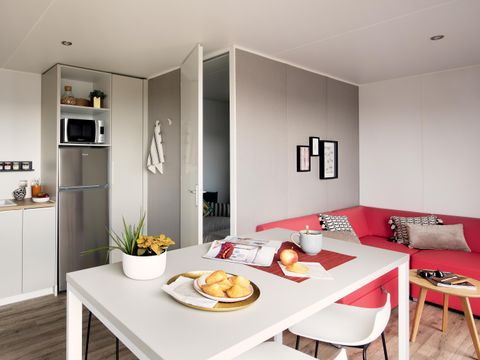 MOBILHOME 4 personnes - Mobilhome PENDRUC Premium 30m² - 2 chambres / terrasse couverte + TV + LV + Draps 4 pers