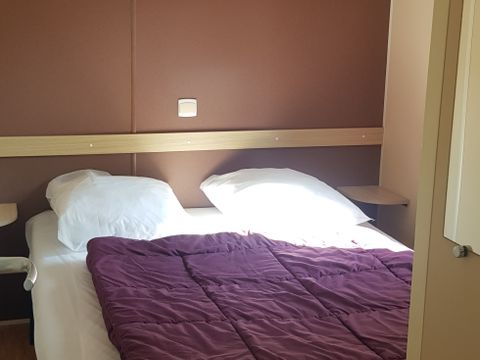 MOBILHOME 4 personnes - ATLANTIQUE Standard 27m² - 2 chambres / Terrasse intégrée semi-couverte + TV