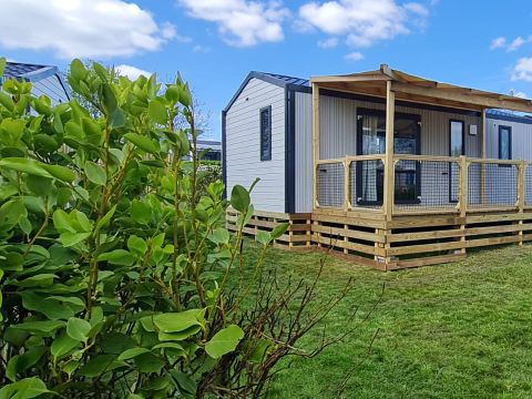 MOBILHOME 4 personnes - MARIN Confort 27 m² - 2 chambres / terrasse couverte + TV