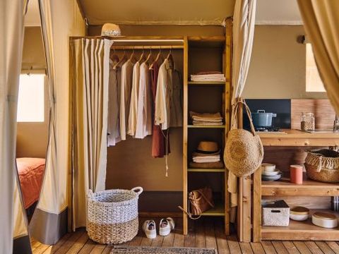 LODGE 6 personnes - JUNGLE Confort 34m² 3 chambres / terrasse couverte + TV