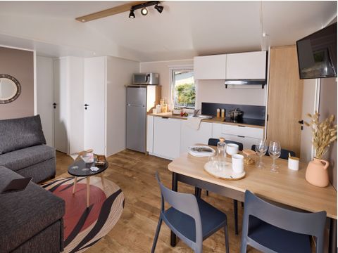 MOBILHOME 6 personnes - CORNOUAILLE Confort 35m² - 3 chambres / Terrasse couverte + TV