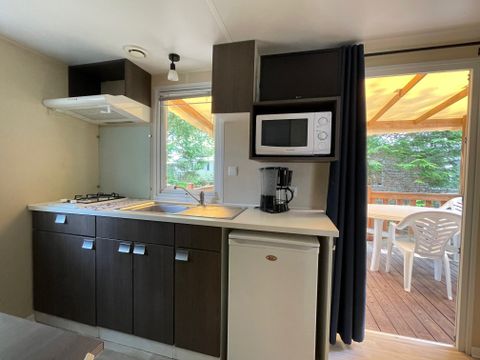 MOBILHOME 4 personnes - Surfeur - 20m² - 2 chambres - terrasse couverte