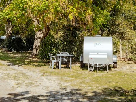 Hébergement 2 personnes - COSY NATURE - 2 personnes - lit double, kitchenette, salon de jardin