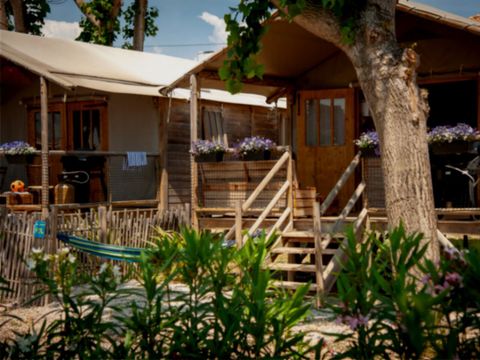 TENTE TOILE ET BOIS 4 personnes - La Cabane 2 chambres