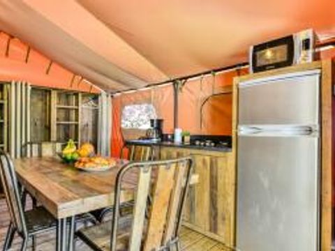 Tente en toile et en bois 5 personnes - Tente Lodge 3 Pièces 5 Personnes + TV