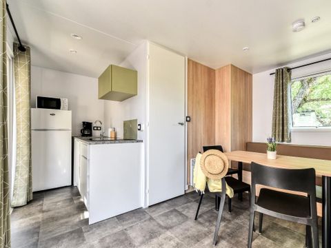 Mobilhome 6 personnes - 3 Pièces 4/6 Personnes