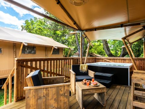 Tente en toile et en bois 5 personnes - Lodge Luxe VIP 3 Pièces 5 Personnes