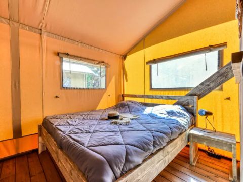 Tente en toile et en bois 5 personnes - Tente Lodge 3 Pièces 5 Personnes + TV