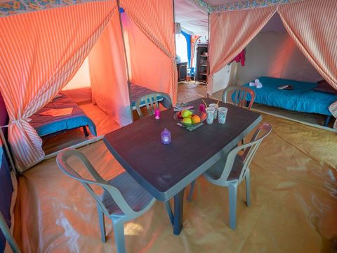 TENTE 4 personnes - Tente équipée