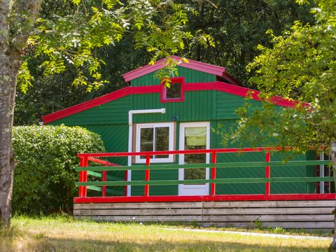 Chalet 4 personnes - Chalet vert et rouge 35m² - 1 chambre + mezzanine