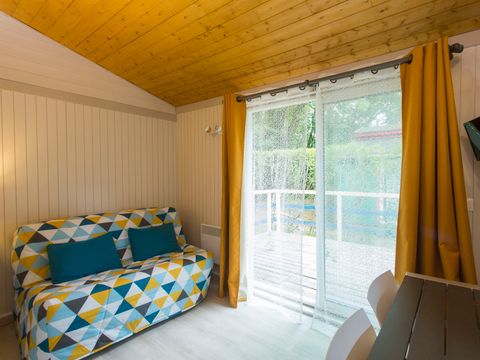 Chalet 4 personnes - Chalet vert et rouge 35m² - 1 chambre + mezzanine