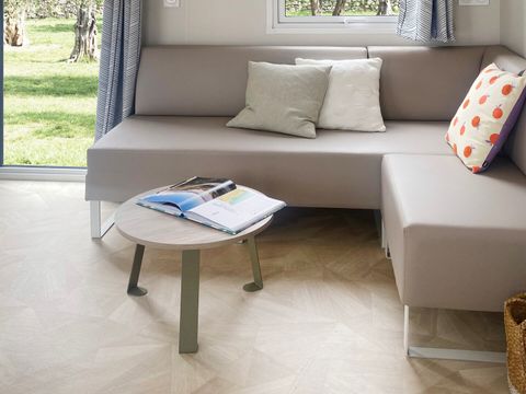 MOBILHOME 6 personnes - Premium | 3 Ch. | 6 Pers. | Terrasse Lounge | Clim. | TV