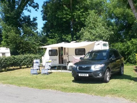Emplacement - Caravane ou Camping Car