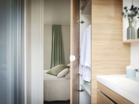 MOBILHOME 4 personnes - Cottage Antigua - 2 chambres - 2 salles de bains - Draps et serviettes inclus ****