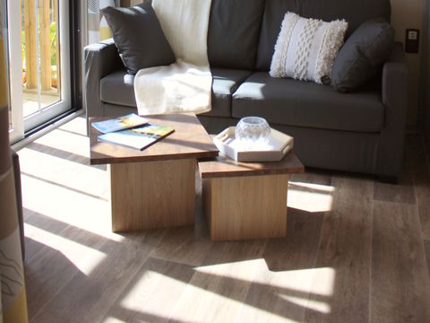 CHALET 4 personnes - Premium Badiane - 2 chambres - 2 salles de bains - Draps, serviettes, plancha, forfait ménage
