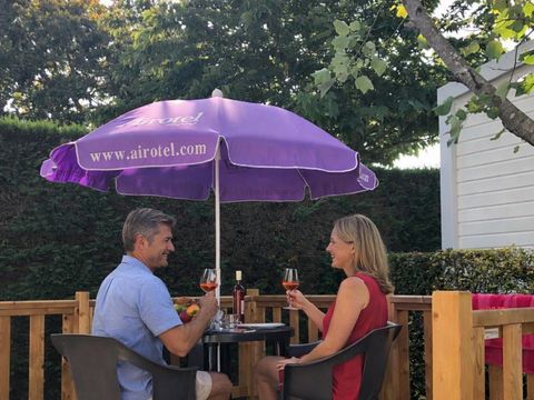 MOBILHOME 3 personnes - Cottage Duo - 1 chambre : 21m² - Terrasse non couverte 11m² 2/3 pers.