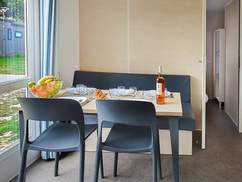 MOBILHOME 5 personnes - Cottage Pacifique - 2 chambres : 27m² - Terrasse couverte 9m² 4/5 pers.