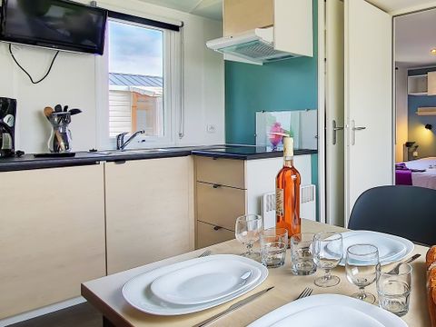 MOBILHOME 5 personnes - Cottage Pacifique - 2 chambres : 27m² - Terrasse couverte 9m² 4/5 pers.