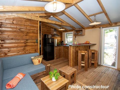 TENTE TOILE ET BOIS 5 personnes - Cabane Lodge sur Pilotis - 2 chambres : 32 m² + terrasse 11 m² couverte