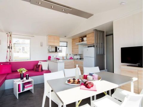 Mobilhome 6 personnes - Cottage family 2 salles de bain - 3 chambres : 37 m² + 18 m² de terrasse semi couverte