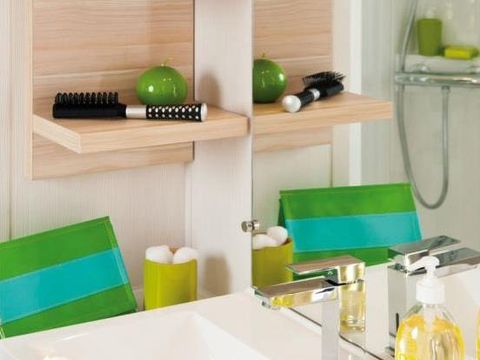 Mobilhome 6 personnes - Cottage family 2 salles de bain - 3 chambres : 37 m² + 18 m² de terrasse semi couverte