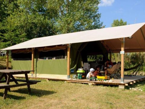 Tente en toile et en bois 5 personnes - Lodge Nature 3 Pièces 5 Personnes Sans Sanitaires